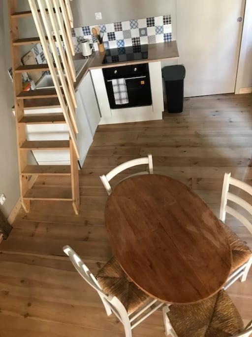 Petite Maison Medievale Партене Екстериор снимка