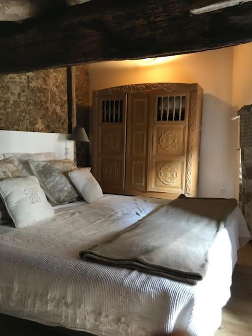 Petite Maison Medievale Партене Екстериор снимка