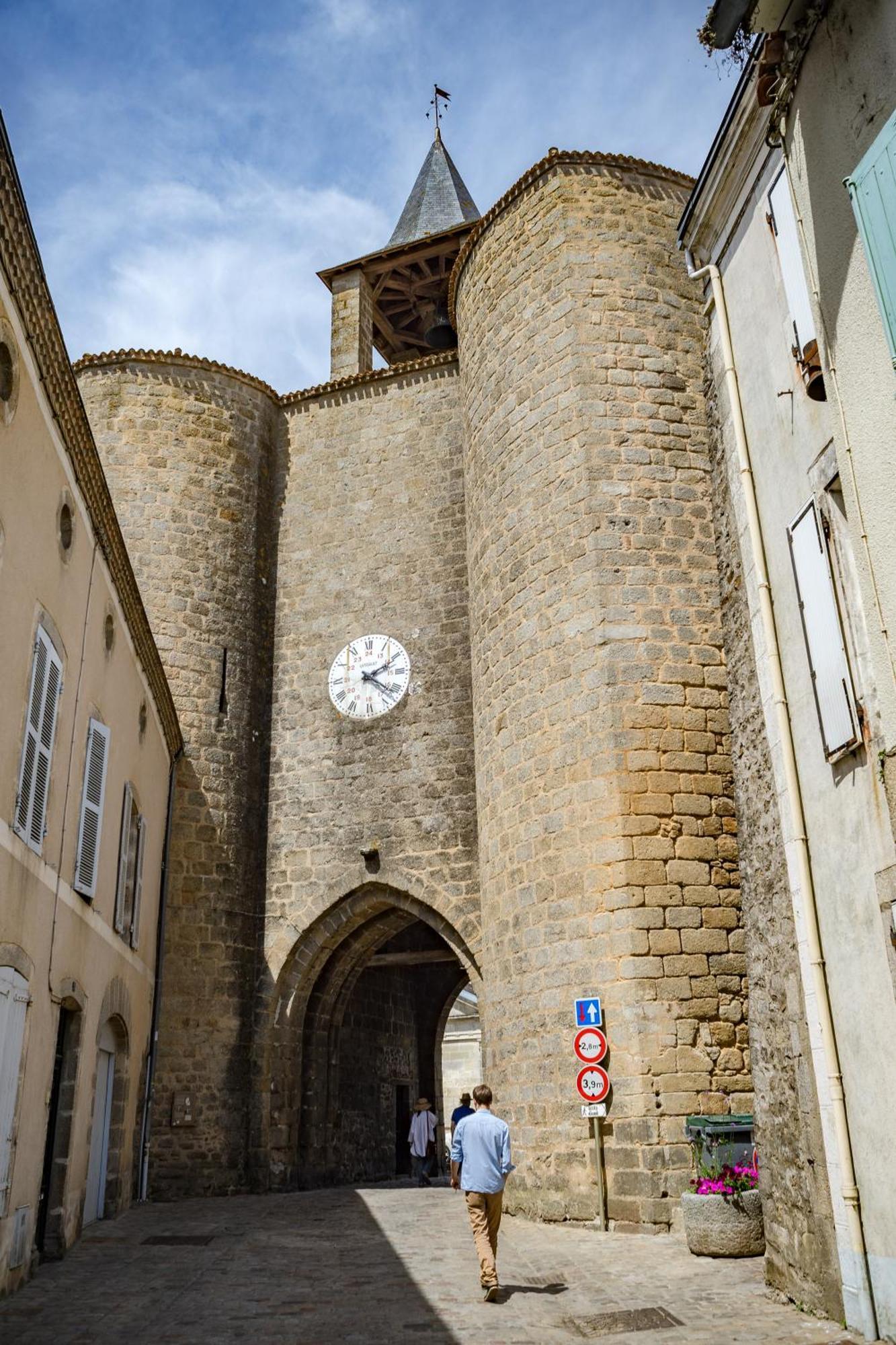 Petite Maison Medievale Партене Екстериор снимка